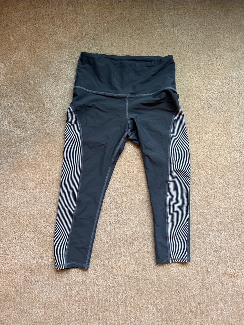 Yoga Democracy High-Waist Gray Performance Leggings with Striped Side Panels